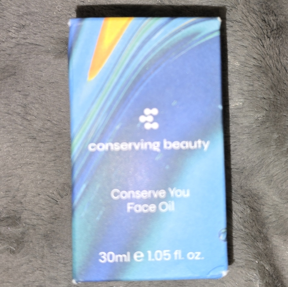NIB Conserving Beauty Conserve  you face oil. NEVER OPENED box is sealed.  30ml‎